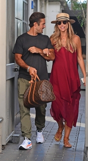 Vogue Williams feet photo thumbnail