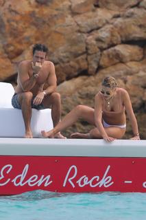 Vogue Williams feet photo thumbnail