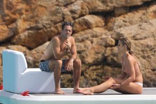 Vogue Williams feet photo thumbnail