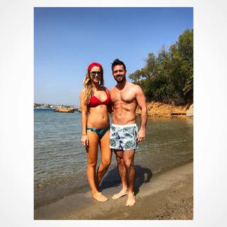 Vogue Williams feet photo thumbnail