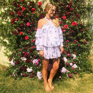 Vogue Williams feet photo thumbnail