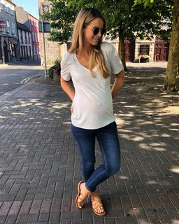 Vogue Williams feet photo thumbnail