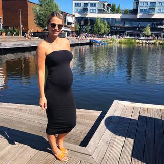 Vogue Williams feet photo thumbnail