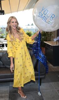 Vogue Williams feet photo thumbnail