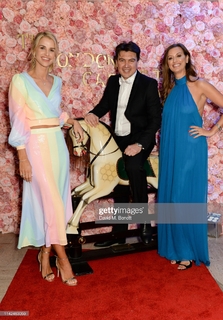 Vogue Williams feet photo thumbnail