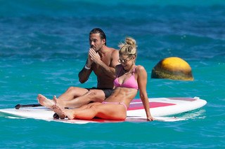 Vogue Williams feet photo thumbnail