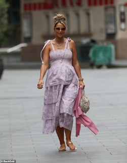 Vogue Williams feet photo thumbnail