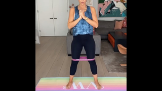 Vogue Williams feet photo thumbnail