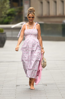 Vogue Williams feet photo thumbnail