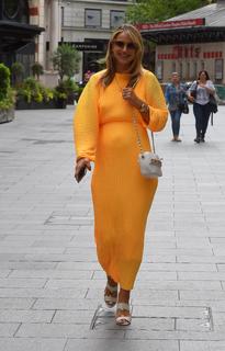 Vogue Williams feet photo thumbnail