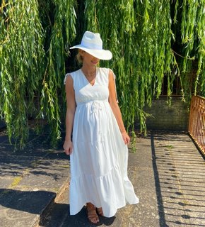 Vogue Williams feet photo thumbnail