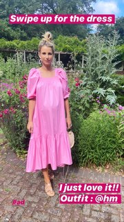 Vogue Williams feet photo thumbnail