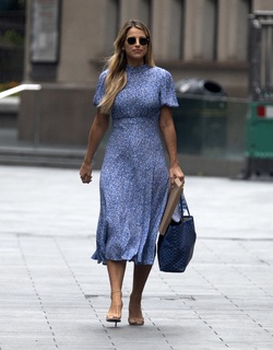 Vogue Williams feet photo thumbnail