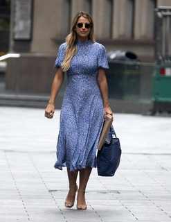 Vogue Williams feet photo thumbnail