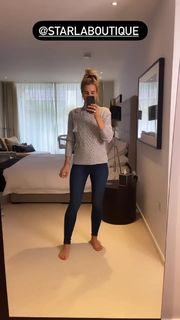 Vogue Williams feet photo thumbnail