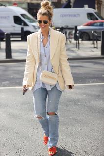 Vogue Williams feet photo thumbnail