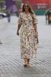 Vogue Williams feet photo thumbnail