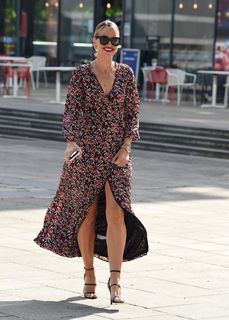 Vogue Williams feet photo thumbnail