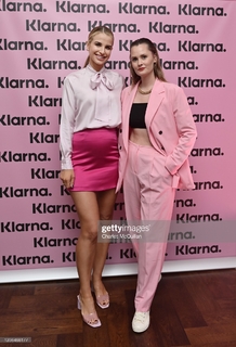 Vogue Williams feet photo thumbnail