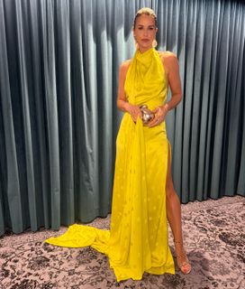Vogue Williams feet photo 1