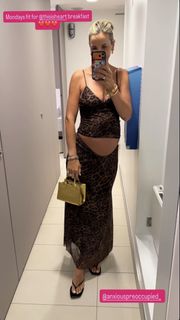 Vogue Williams feet photo 19