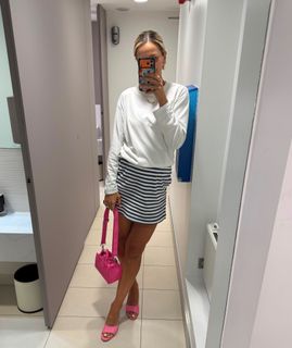 Vogue Williams feet photo 9