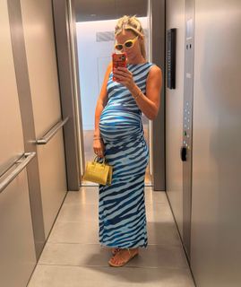 Vogue Williams feet photo 2