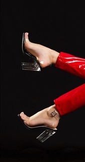 Vrisiida Andriotou feet photo 5