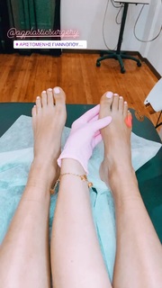 Vrisiida Andriotou feet photo 9