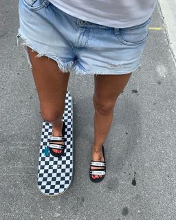 Véronika Loubry feet photo 14