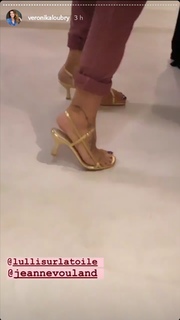 Véronika Loubry feet photo 9
