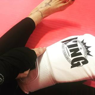 Véronika Loubry feet photo 3
