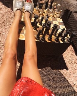 Véronika Loubry feet photo 16