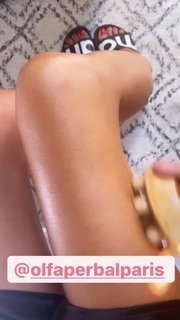 Véronika Loubry feet photo 16