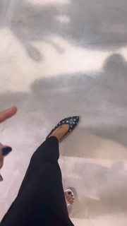 Véronika Loubry feet photo 15