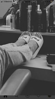 Véronique Cloutier feet photo 6