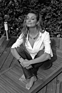 Véronique De Kock feet photo 18