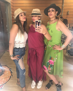 Wafaa Amer feet photo thumbnail