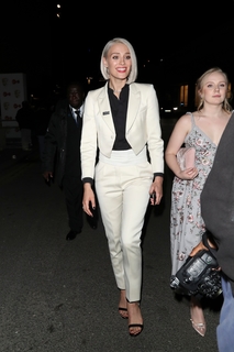 Wallis Day feet photo 14