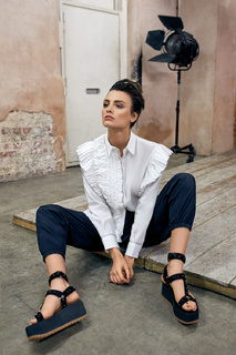 Wallis Day feet photo 1