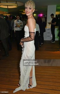 Wallis Day feet photo 16