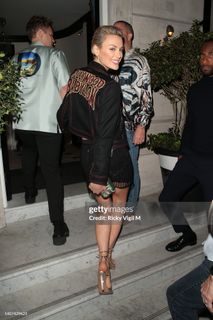 Wallis Day feet photo 4