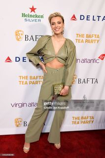 Wallis Day feet photo 3