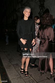 Wallis Day feet photo 15