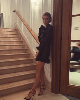 Wallis Day feet photo 2