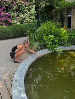Wallis Day feet photo 10