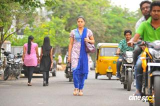 Wamiqa Gabbi feet photo 4