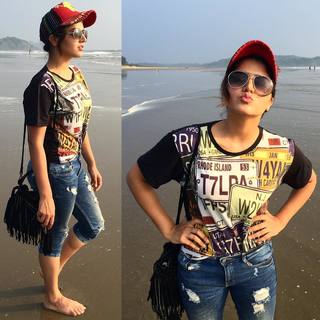 Wamiqa Gabbi feet photo 5