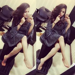 Wamiqa Gabbi feet photo thumbnail