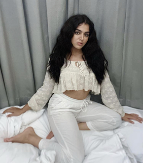 Wamiqa Gabbi feet photo thumbnail